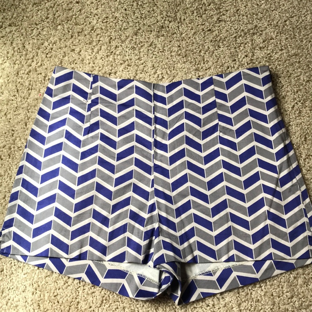 Patterned shorts